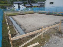 床掘、捨てコン状況